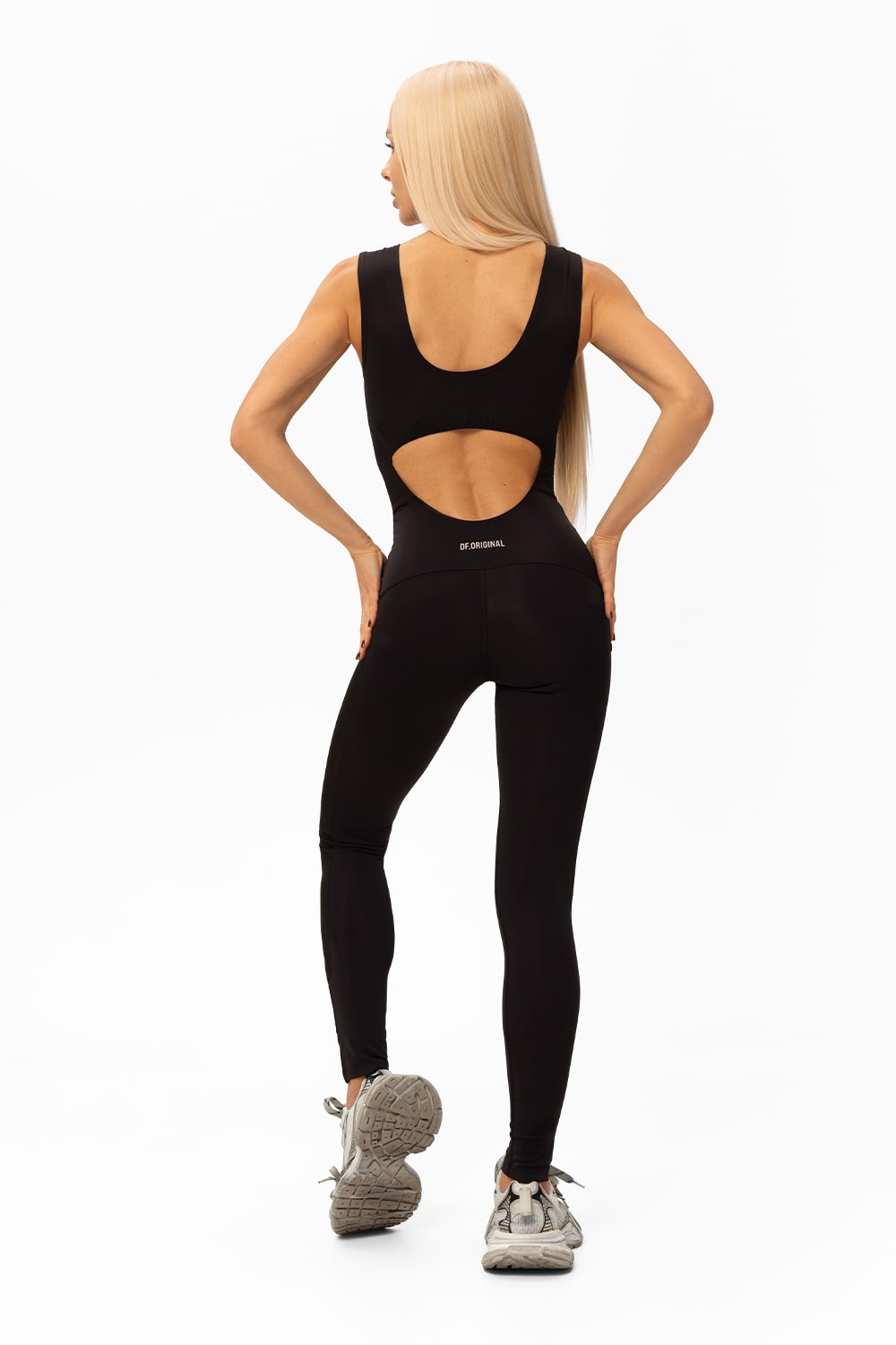 WOMEN'S SPORTS JUMPSUIT