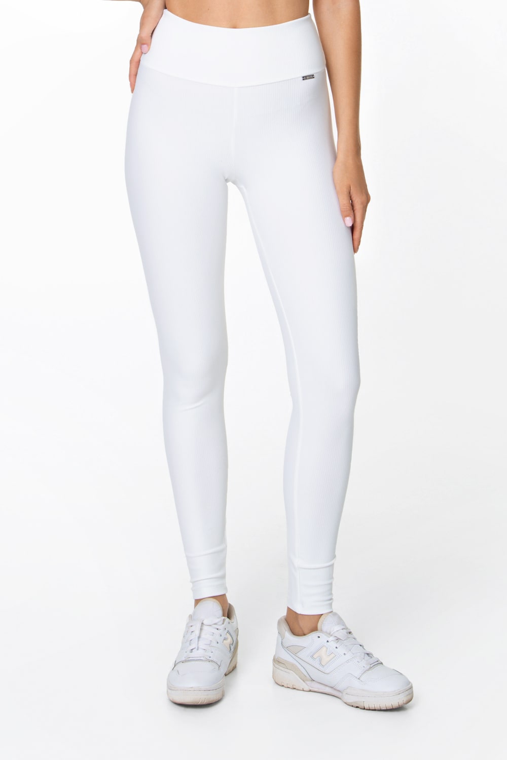 LEIA WHITE LEGGINGS + LEIA WHITE BRA TOP