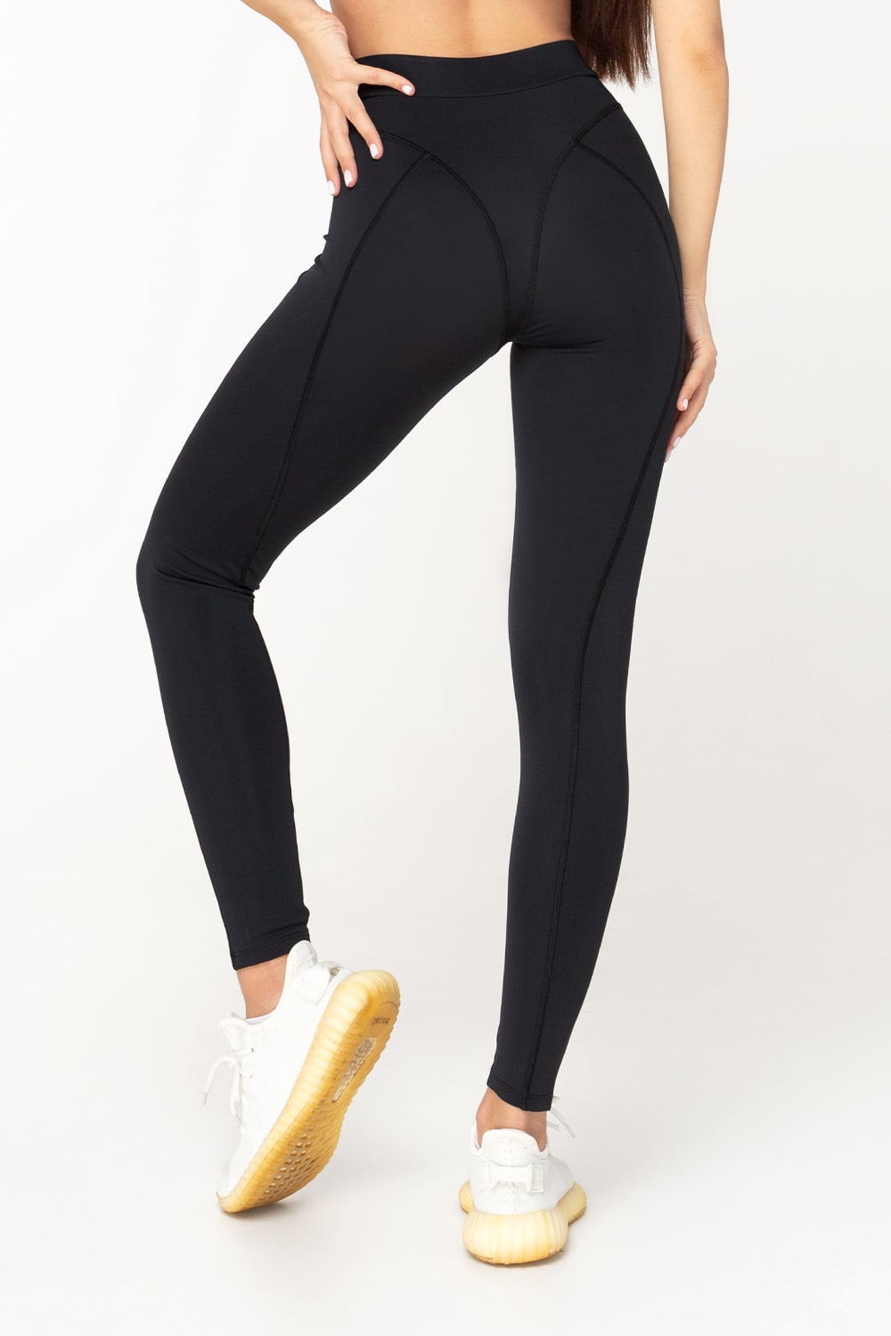 VOGUE BLACK LEGGINGS + VOGUE BLACK RASHGUARD